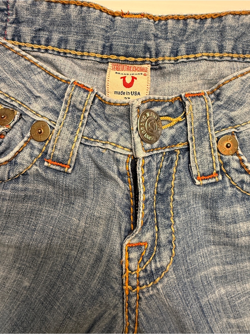 True Religion Women's Light Wash High Rise Jeans with Contrast Stitching - Picture 2 of 12